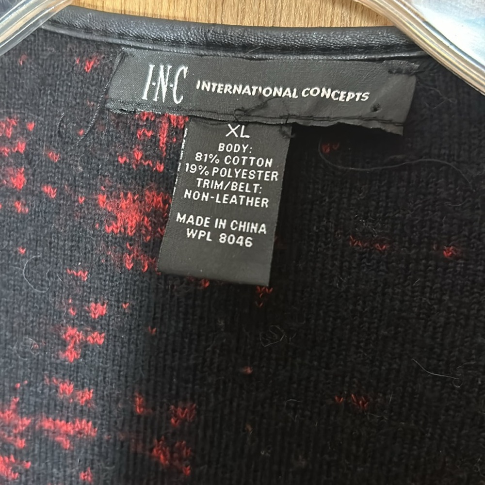 INC brand, black and‎ red knit, rap style blazer. - Picture 7 of 10